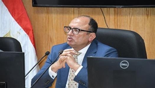 2025 10 19 18 9 18 53 رئيس جامعة عين شمس رئيس جامعة حلوان: 4.8 مليار جنيه حصيلة التحول الرقمي وإطلاق الخدمات المميكنة لخدمة الطلاب موقع في الجامعة