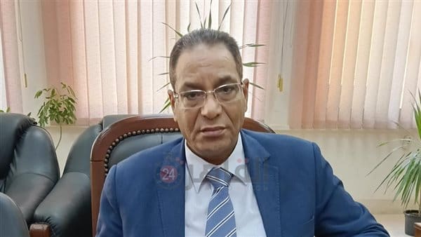 823 تجارة عميد تجارة حلوان: دمج الذكاء الاصطناعي والكتاب التفاعلي في تدريس المواد الاقتصادية والإدارية| حوار  موقع في الجامعة