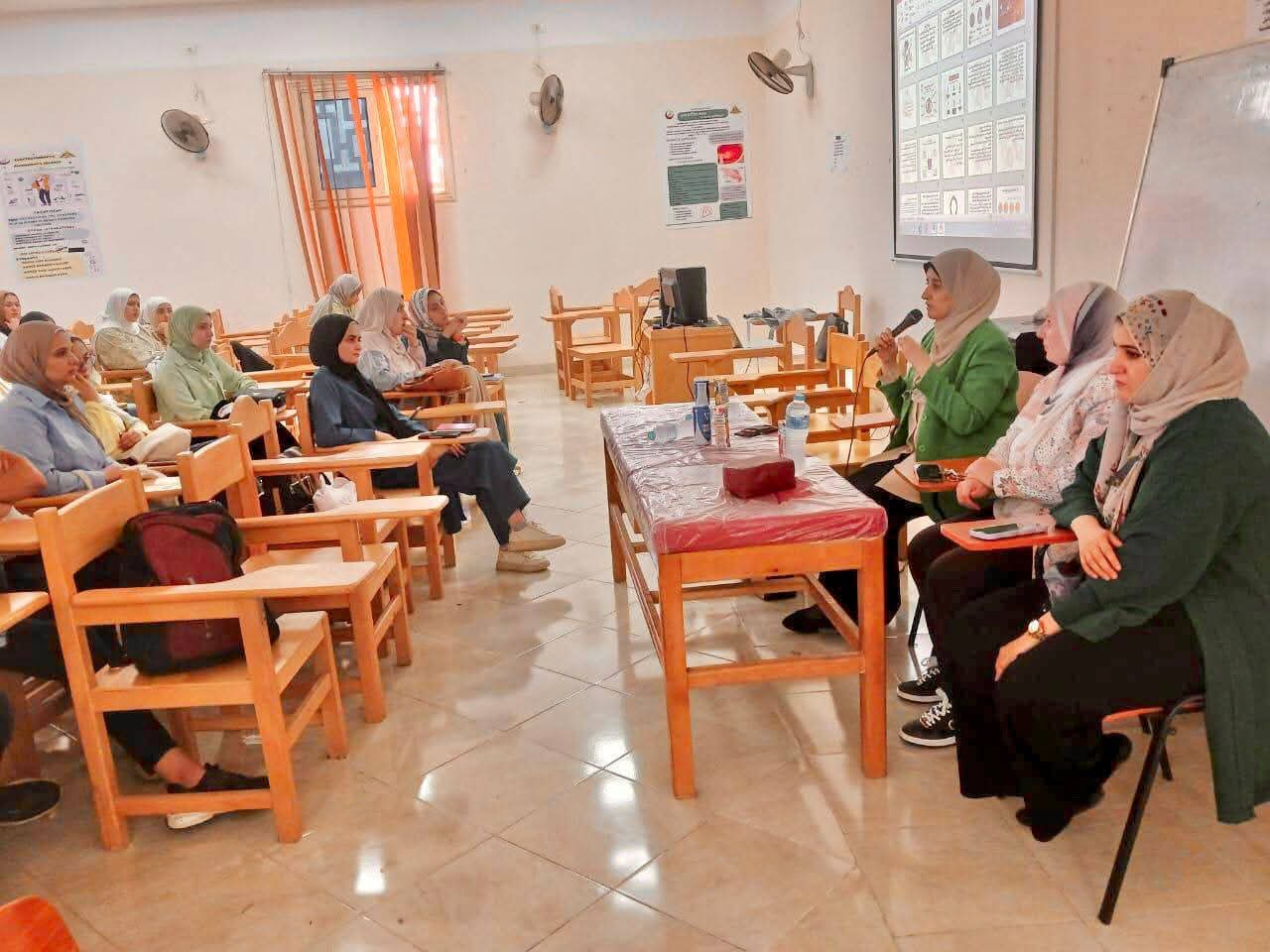 FB IMG 1759326883048 جامعة بنها جامعة بنها تنظم ندوة عن "العنف الإلكتروني والأمن السيبراني" موقع في الجامعة