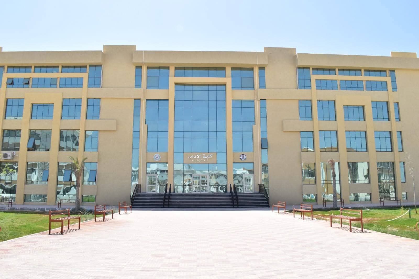 FB IMG 1759652878768 التعليم عاشور: توسع لاستيعاب الإقبال المتزايد على الالتحاق بالتعليم الجامعي موقع في الجامعة