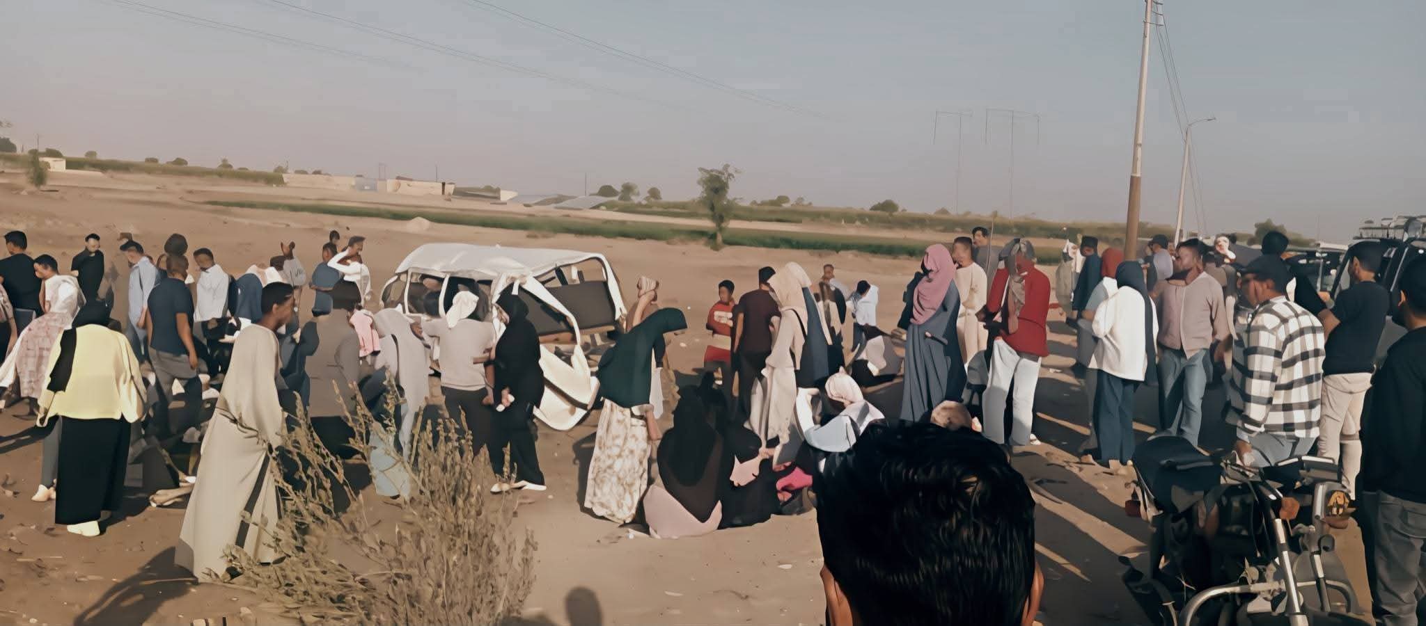 FB IMG 1759656830703 كلب ارتفاع عدد مصابي حادث طريق جهينة ـ سوهاج لـ 13 مصابا موقع في الجامعة