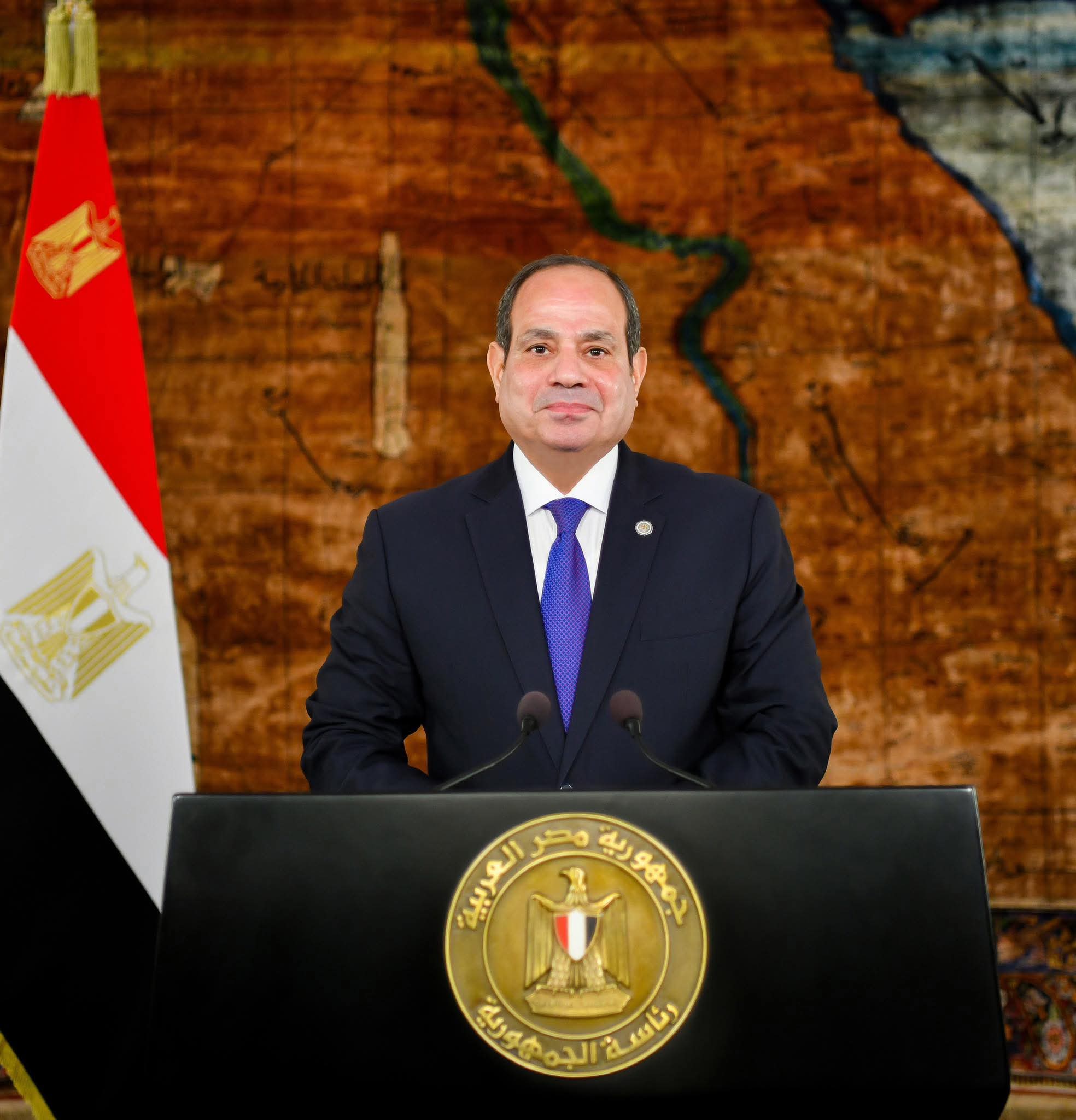 FB IMG 1759738119445 البحوث الرئيس السيسي يشهد اختبارات كشف الهيئة لحاملي درجة الدكتوراه من دعاة وزارة الأوقاف موقع في الجامعة