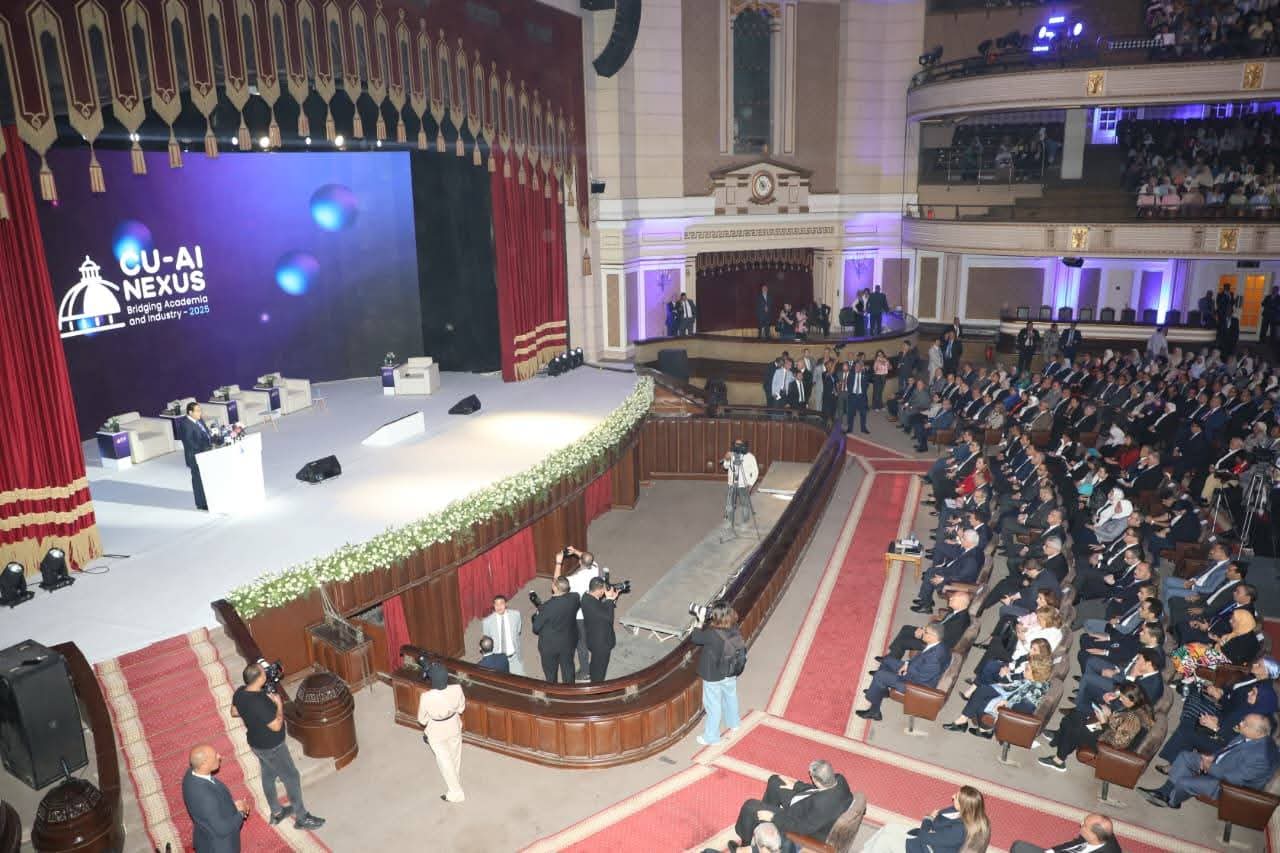 FB IMG 1760778474216 جامعة حلوان جامعة القاهرة ترسم ملامح المستقبل في مؤتمر الذكاء الاصطناعي الدولي موقع في الجامعة