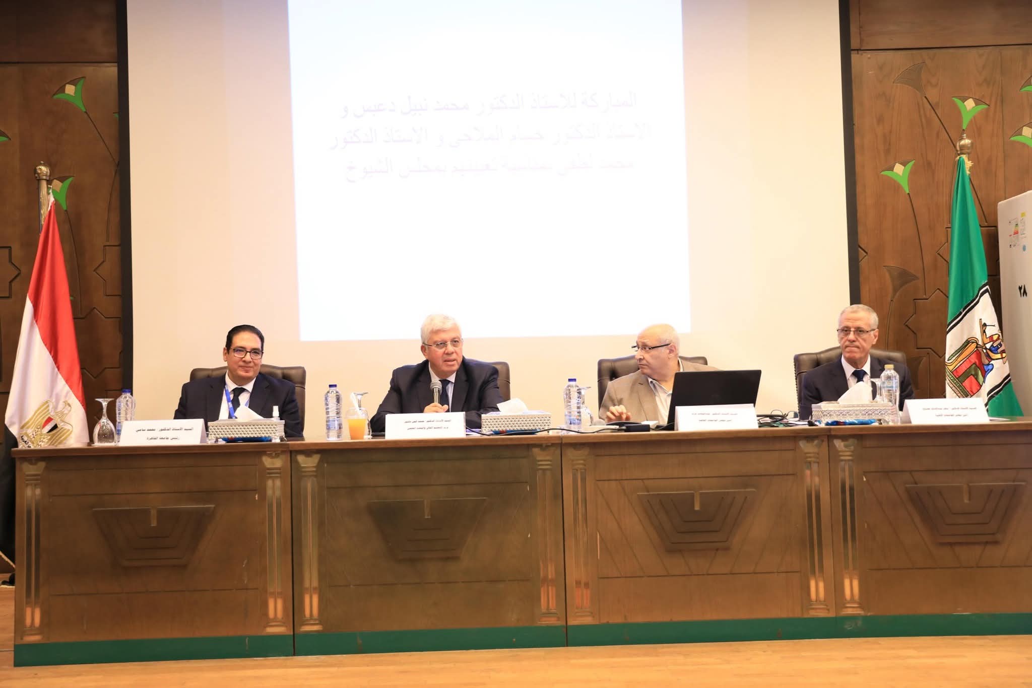FB IMG 1760858251553 رئيس وزير التعليم العالي يشيد بالنتائج التي حققتها الجامعات الخاصة في تصنيف التايمز موقع في الجامعة