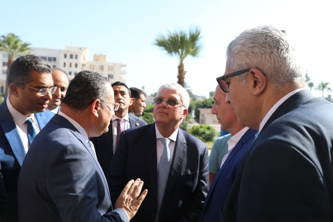 FB IMG 1761384891634 بسمة الحسيني رئيس جامعة الإسكندرية: كلية الهندسة من أعرق كليات الجامعة وننفذ خطة ترميم شاملة للحفاظ على التراث المعماري موقع في الجامعة