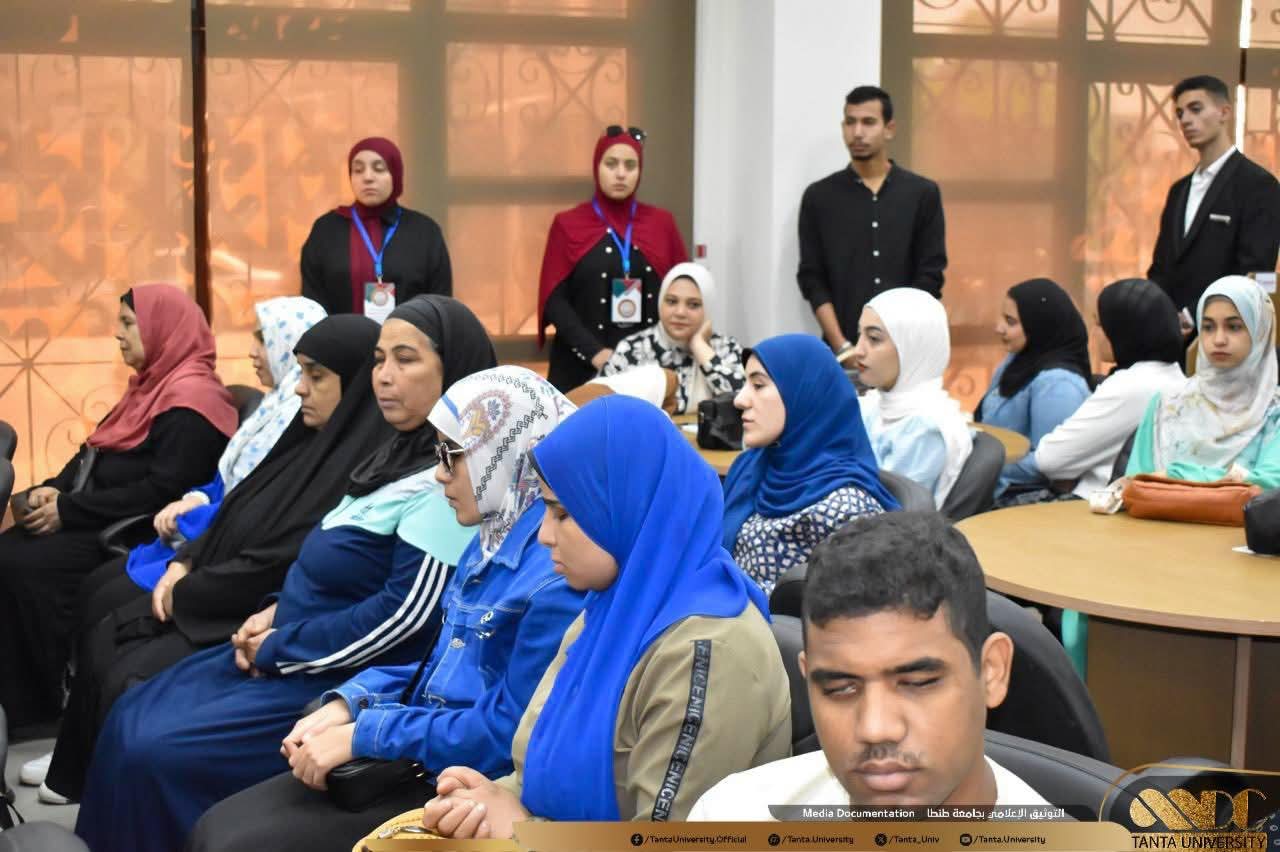 FB IMG 1761410126727 جامعة القاهرة انطلاق فعاليات المبادرة الرئاسية "تمكين" بجامعة طنطا تحت شعار "نحو مستقبل مشرق"  موقع في الجامعة