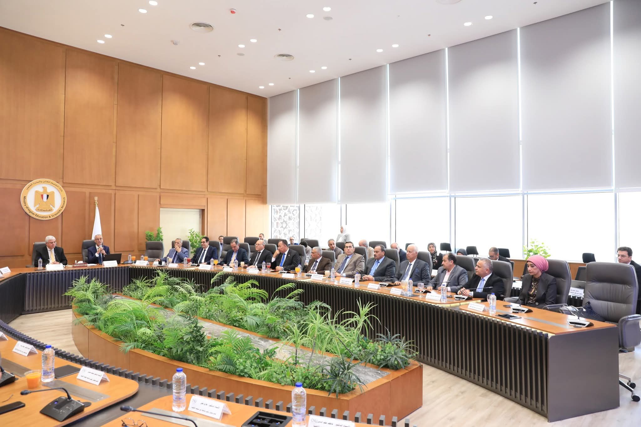 FB IMG 1761635928705 عين شمس التعليم العالي: تعزيز مشاركة الجامعات الأهلية في المبادرات القومية لخدمة المجتمع المصري موقع في الجامعة