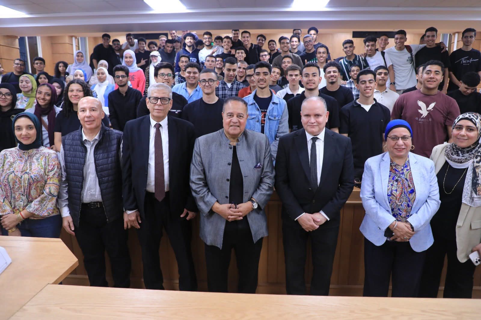 FB IMG 1761804853072 جامعة القاهرة الأهلية جامعة القاهرة الأهلية تحتفل بالإبداع والتفاؤل مع الشاعر والإعلامي جمال الشاعر موقع في الجامعة
