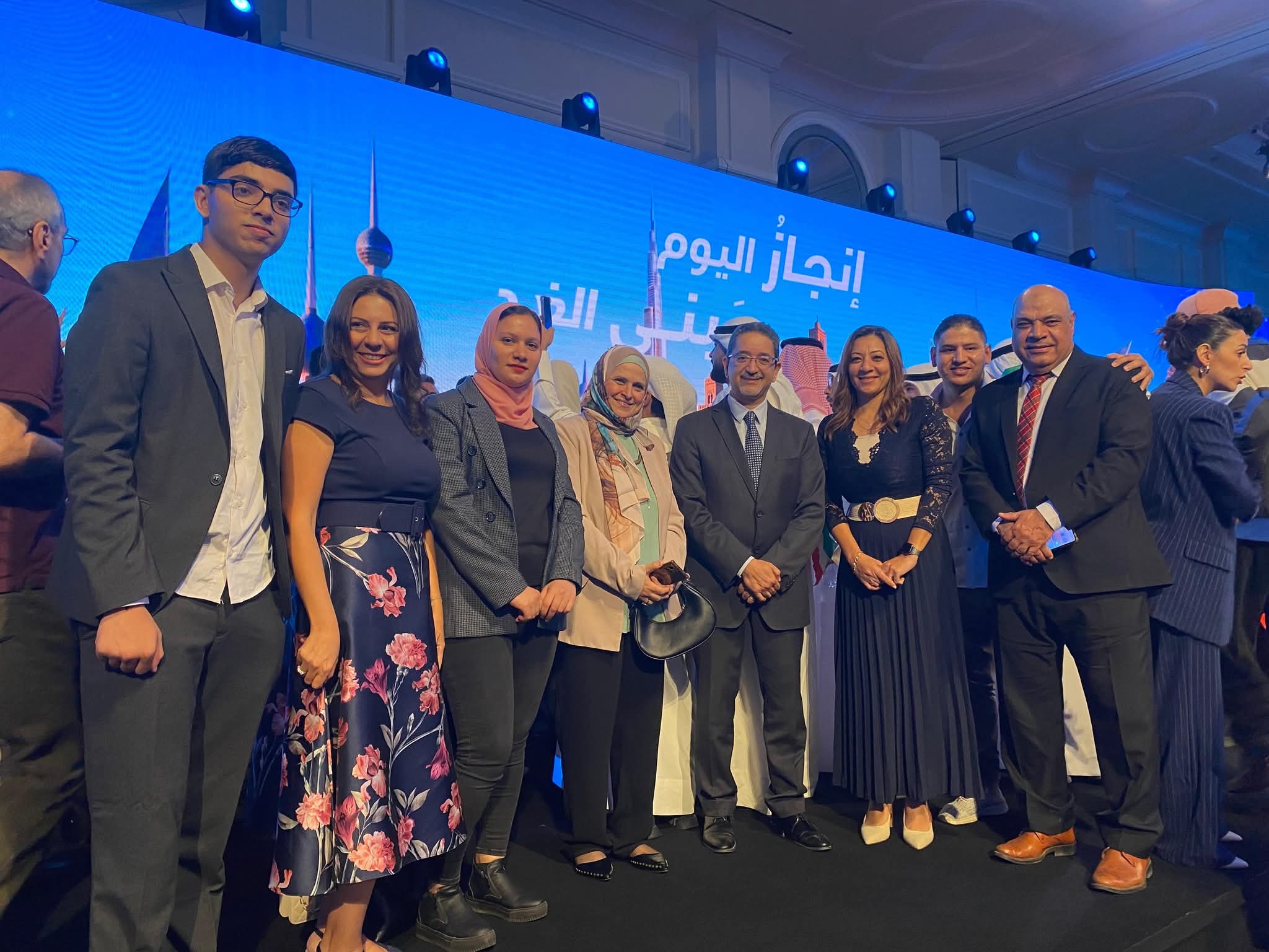 FB IMG 1761843630744 طالبة جامعة القاهرة الجديدة التكنولوجية تشارك في احتفالية "إنجاز العرب" دعمًا لريادة الأعمال موقع في الجامعة