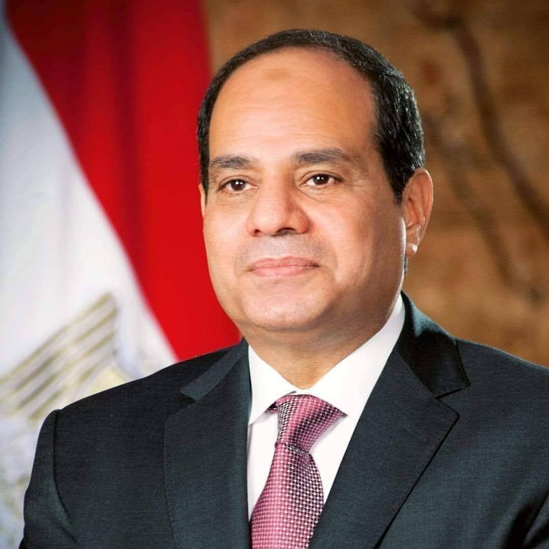 FB IMG 1761940947128 جامعة قنا رئيس جامعة بنها يهنئ الرئيس عبدالفتاح السيسي بافتتاح المتحف المصري الكبير موقع في الجامعة