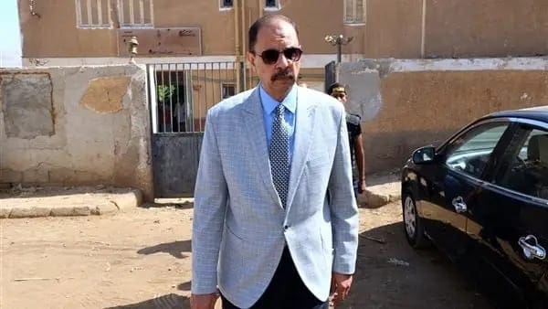IMG 20251001 WA0047 محافظ سوهاج محافظ سوهاج يحيل مسئول النظافة بقرية أبار الوقف للتحقيق بعد رصد قمامة بمحيط المدارس موقع في الجامعة