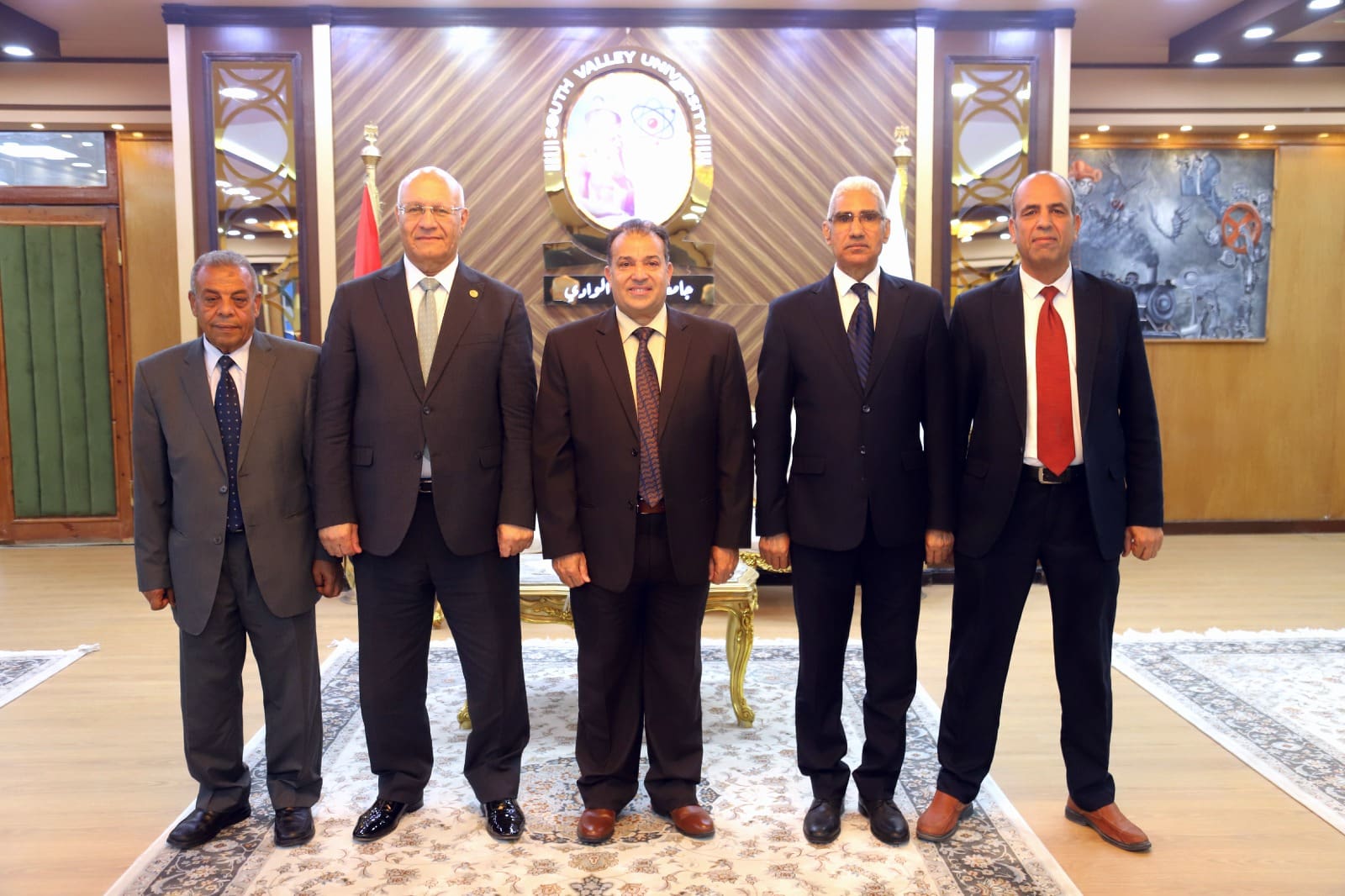 IMG 20251002 WA0048 جامعة جنوب الوادي جامعة جنوب الوادي تختار عميدًا جديدًا لكلية الطب البيطري موقع في الجامعة