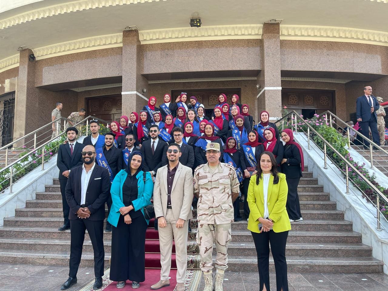 IMG 20251006 WA0069 1 جامعة 6 أكتوبر تربية جامعة 6 أكتوبر تنظم زيارة لبانوراما حرب أكتوبر احتفالًا بذكرى النصر المجيد موقع في الجامعة