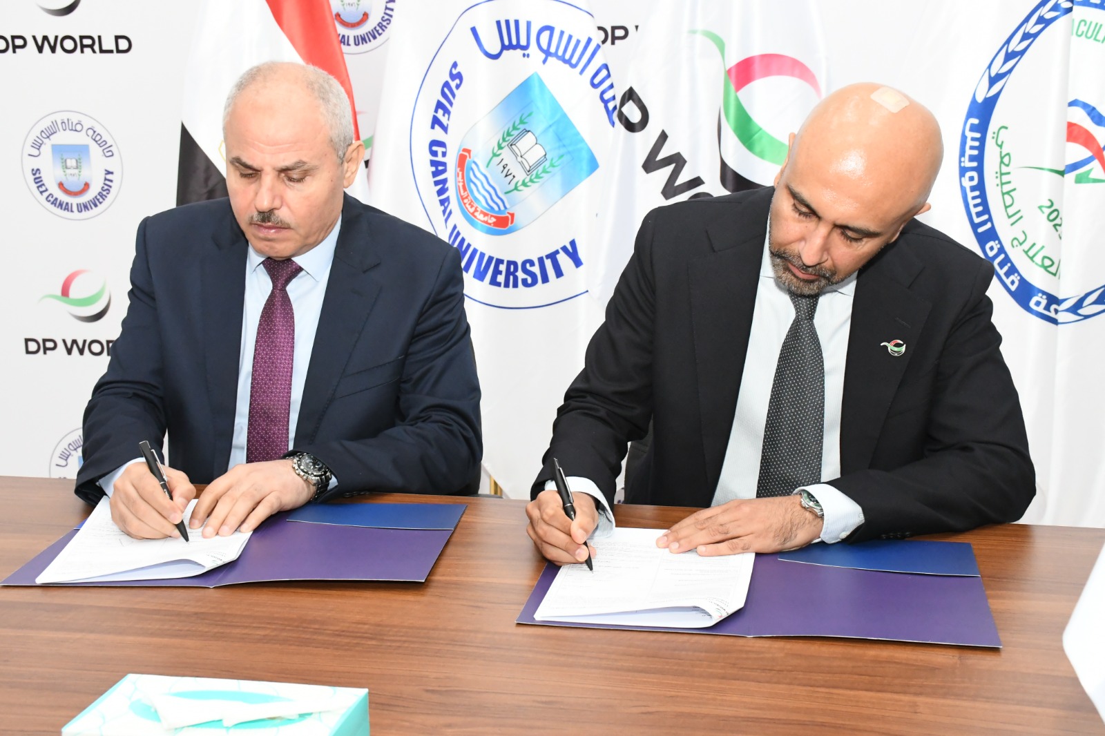 IMG 20251008 WA0032 جامعة قناة السويس جامعة قناة السويس وموانئ دبي العالمية يطلقان شراكة لتحديث معامل العلاج الطبيعي موقع في الجامعة