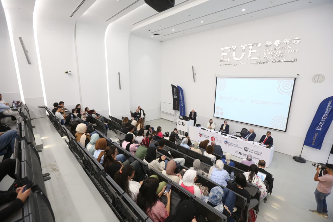 IMG 20251012 WA0020 الجامعات الأوروبية الجامعات الأوروبية تنظم مسابقة للملصقات البحثية ضمن فعاليات “عام الصحة” موقع في الجامعة