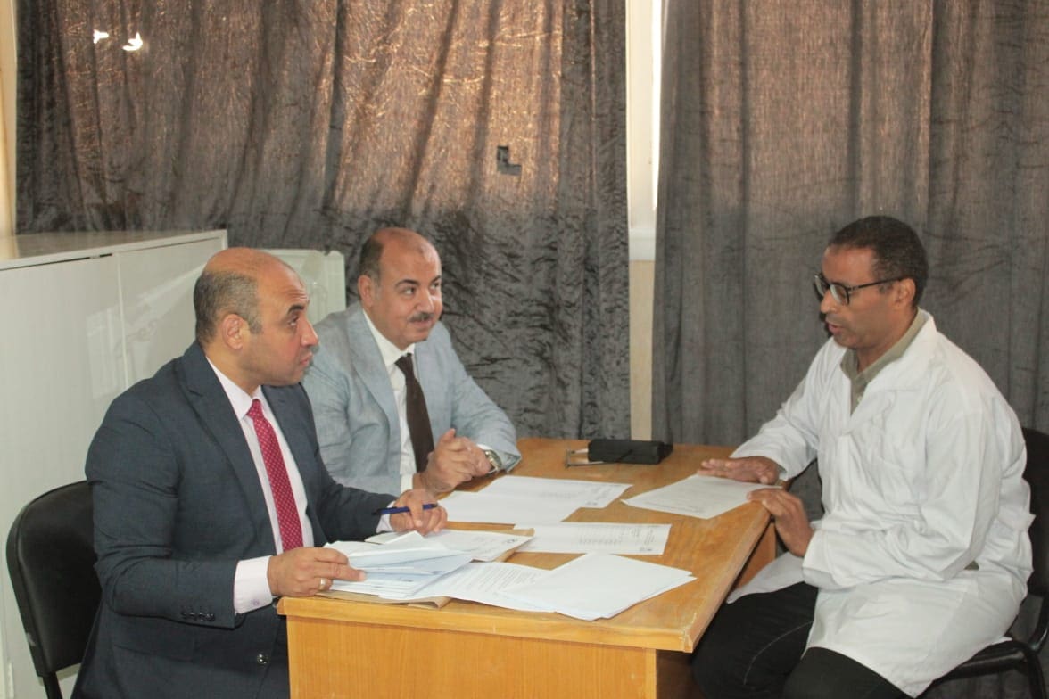IMG 20251016 WA0013 جامعة أسيوط جامعة أسيوط تختتم امتحانات الدبلومة المهنية لجراحة مناظير النساء موقع في الجامعة