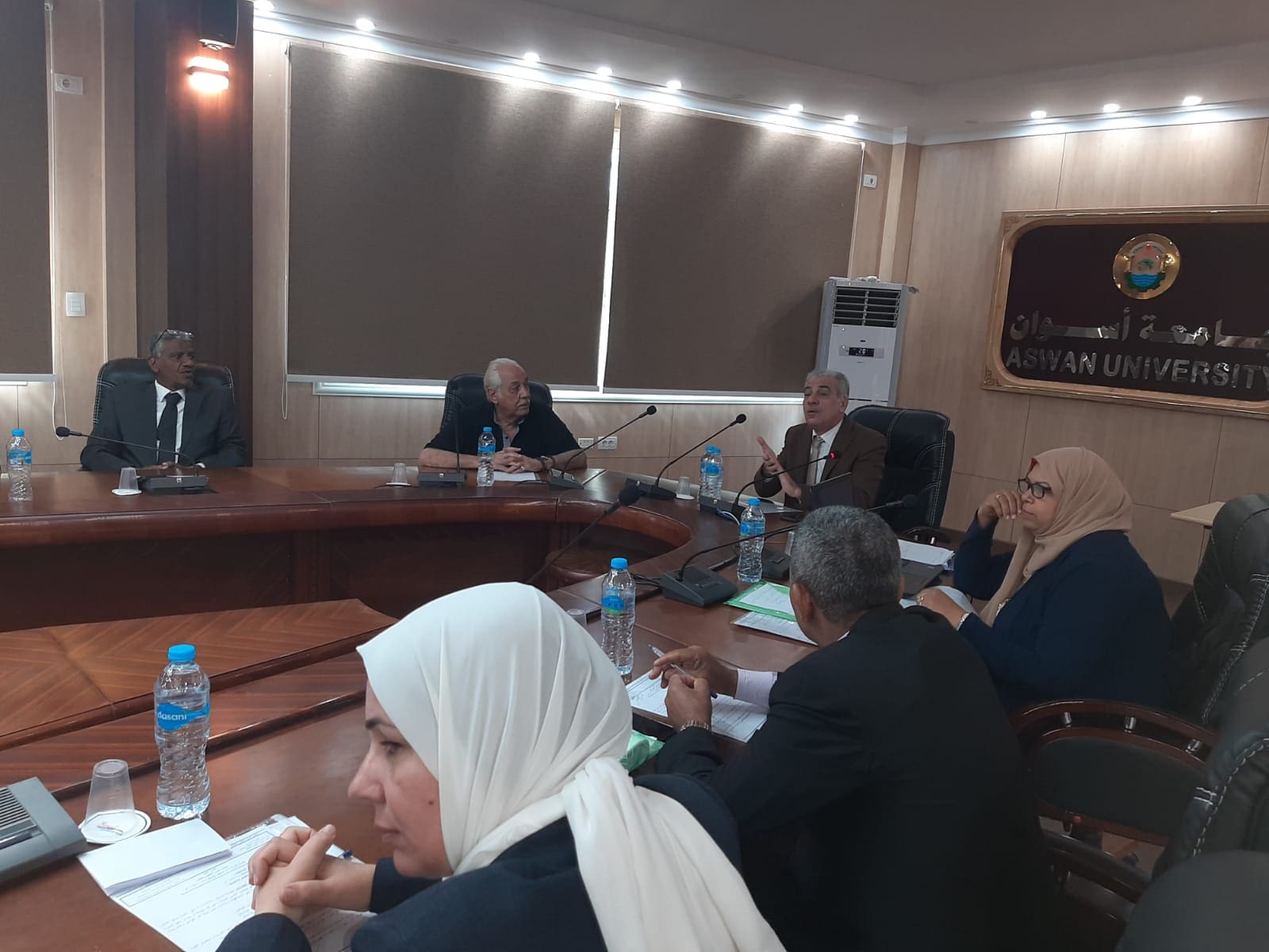 IMG 20251018 WA0155 جامعة أسوان جامعة أسوان تضع خُطة شاملة لدعم الأنشطة الطلابية موقع في الجامعة