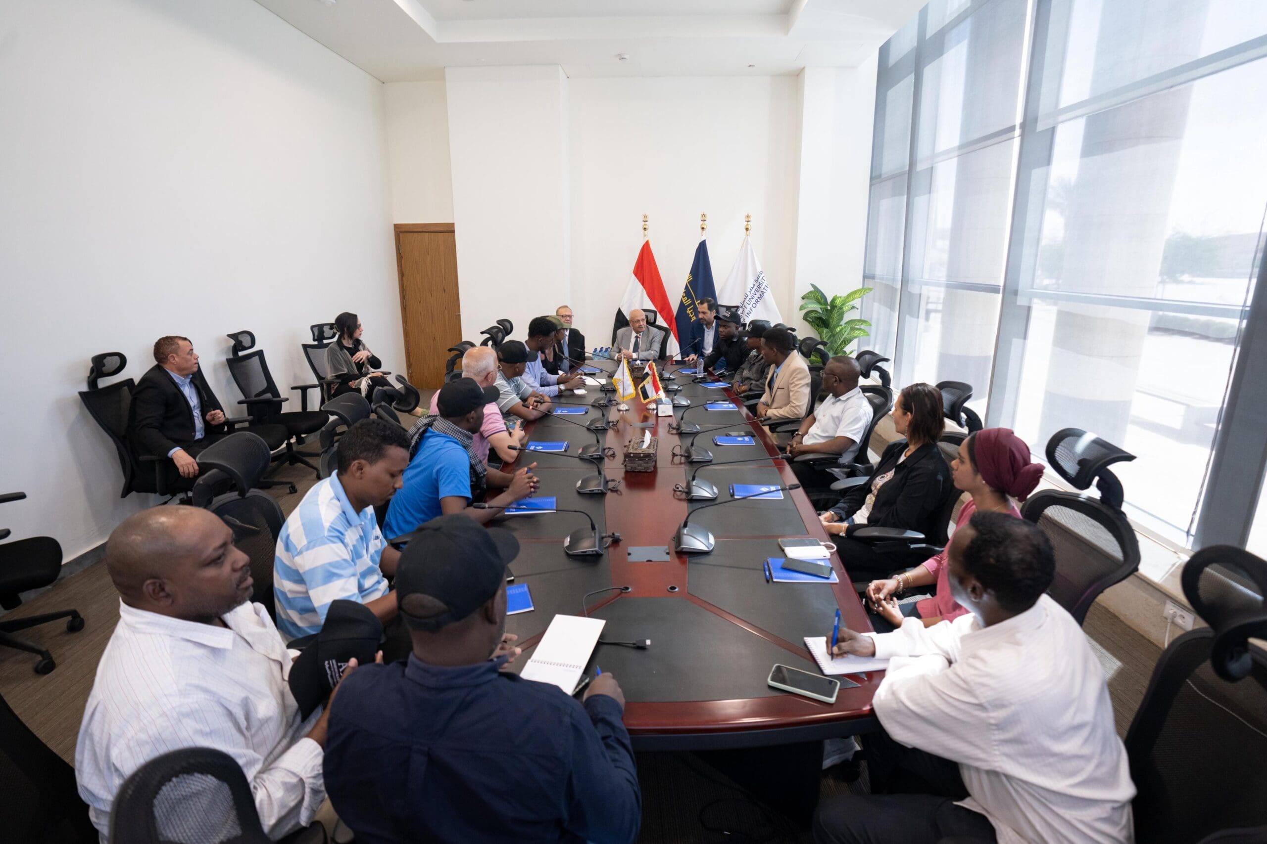 IMG 20251021 WA0030 scaled جامعة مصر جامعة مصر للمعلوماتية تُعلن استعدادها لقيادة التعاون الإفريقي في الذكاء الاصطناعي والأمن السيبراني موقع في الجامعة