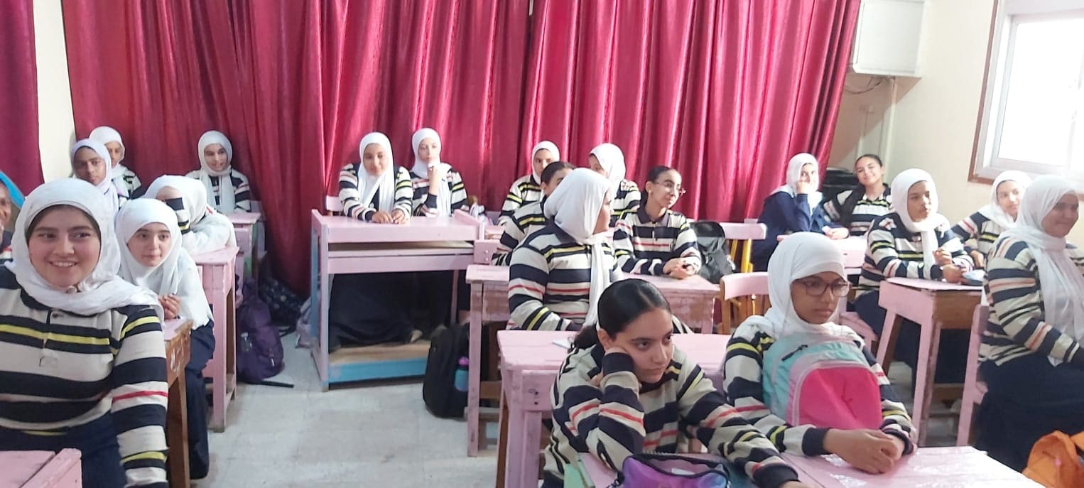 IMG 20251029 WA0114 طلاب المدارس ضمن مبادرة «صحح مفاهيمك».. أوقاف الإسماعيلية تنظم فعاليات توعوية بالمدارس موقع في الجامعة