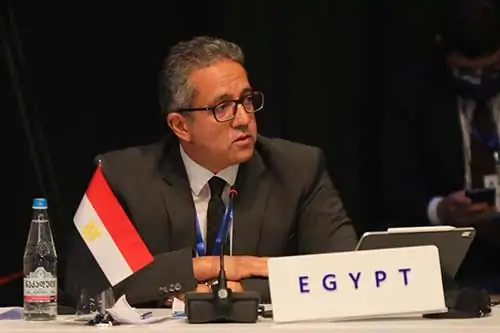 IMG 1797 العناني رئيس المجموعة العربية لدى اليونسكو: "نقف صفًا واحدًا خلف الدكتور خالد العناني ووصوله لهذا المنصب هو فخر لنا" موقع في الجامعة