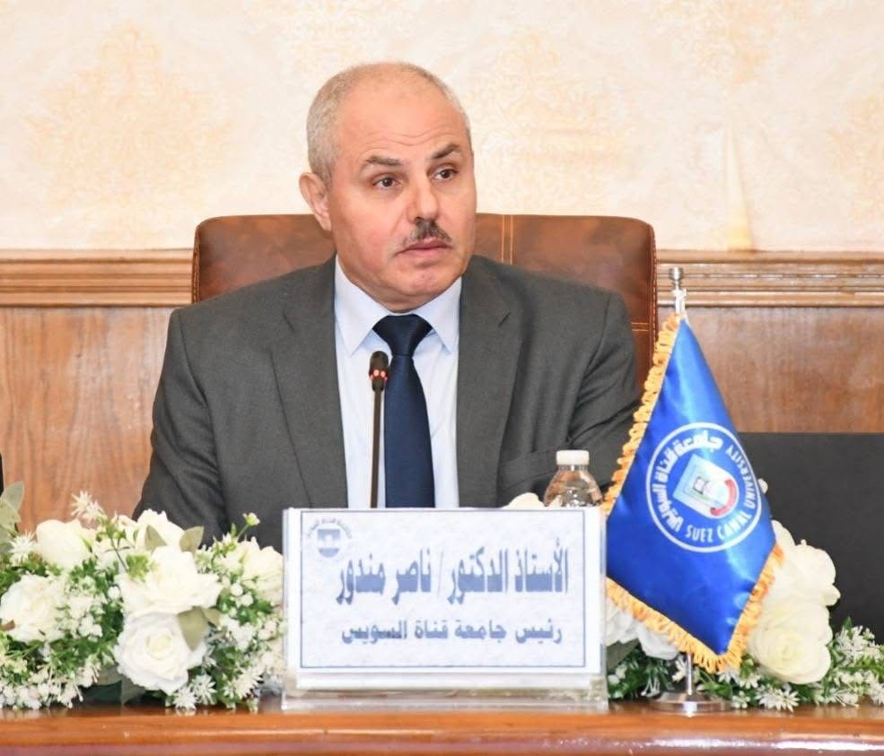 IMG 2459 قناة السويس ألسن جامعة قناة السويس تستضيف ندوة "بداية جديدة لبناء الإنسان.. ومجتمعنا أمانة" موقع في الجامعة