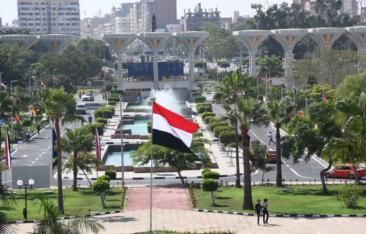 IMG 2765 القادة مركز إعداد القادة بجامعة قناة السويس يُطلق مبادرة «قادة بإرادة» موقع في الجامعة