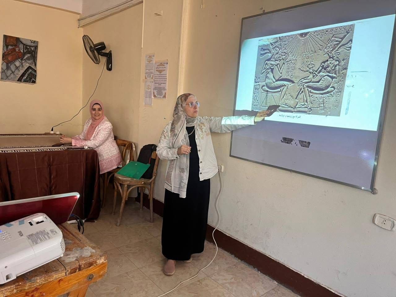 IMG 2900 ندوة ندوة توعوية بنوعية بنها حول الإبداع الأنثوي عبر العصور موقع في الجامعة