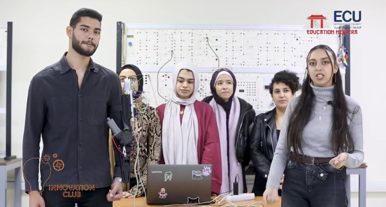 IMG 3604 الجامعة المصرية الصينية طلاب هندسة الجامعة المصرية الصينية يبتكرون ذراع آلي لتغيير حياة ذوي الهمم - فيديو موقع في الجامعة