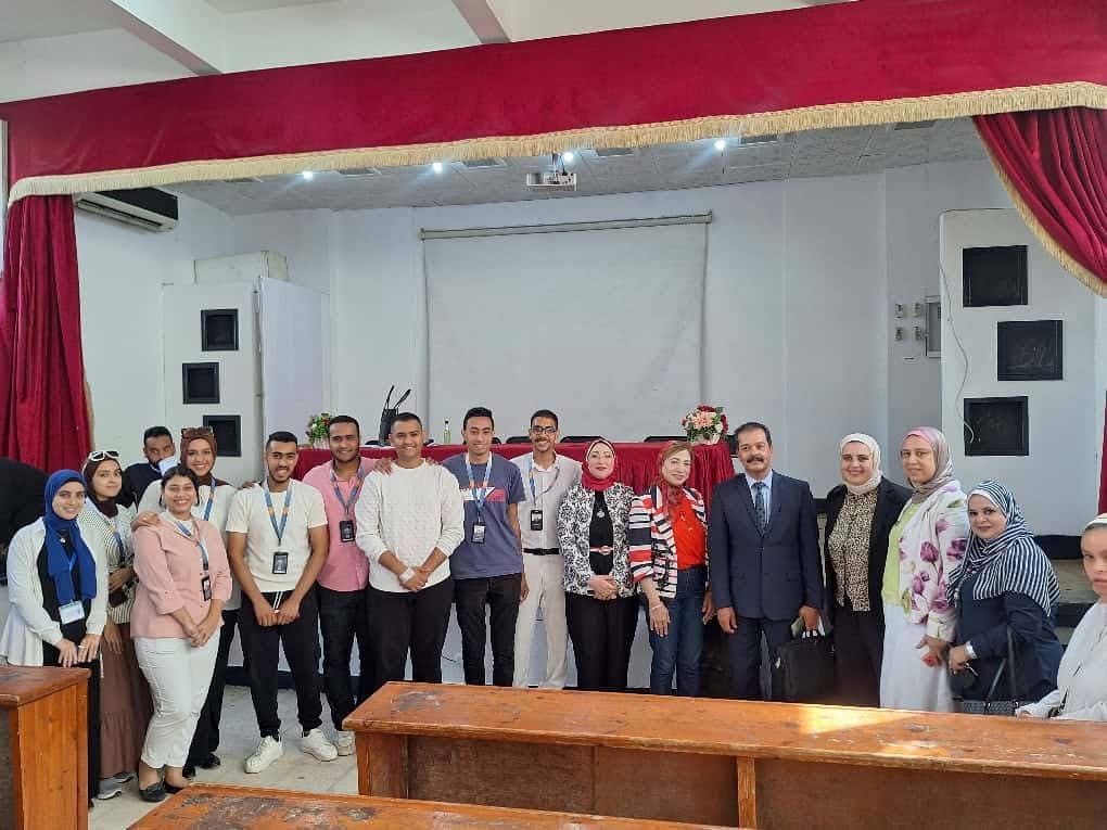 IMG 3748 ندوة ندوة بتربية نوعية الإسكندرية بعنوان "معركة الوعي.. شبابنا مسؤوليتنا" موقع في الجامعة