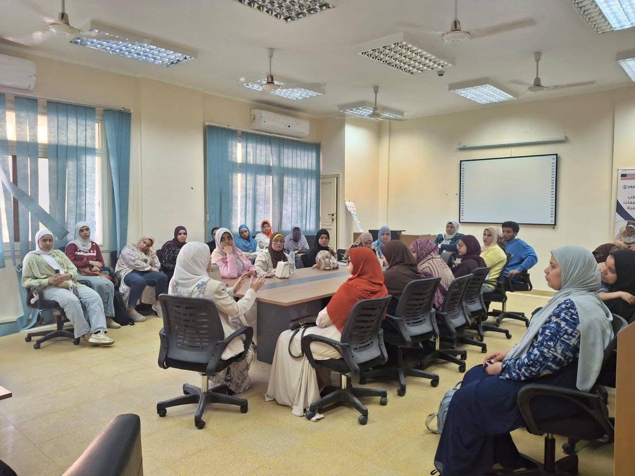 IMG 3773 تمكين تواصل فعاليات المبادرة الرئاسية "تمكين" بجامعة الفيوم موقع في الجامعة