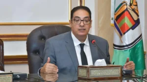 في تأبين مفيد شهاب.. رئيس جامعة القاهرة: لم يكن مجرد أستاذ بل نموذجًا في الإخلاص للوطن 3 1744105944431 BVKgD رئيس جامعة القاهرة في تأبين مفيد شهاب.. رئيس جامعة القاهرة: لم يكن مجرد أستاذ بل نموذجًا في الإخلاص للوطن موقع في الجامعة