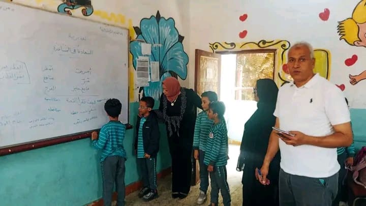 1762354337238 تعليم القاهرة وكيل تعليم القاهرة توجه بخطة دعم عاجلة لطلاب الإعدادية في اللغة الإنجليزية موقع في الجامعة