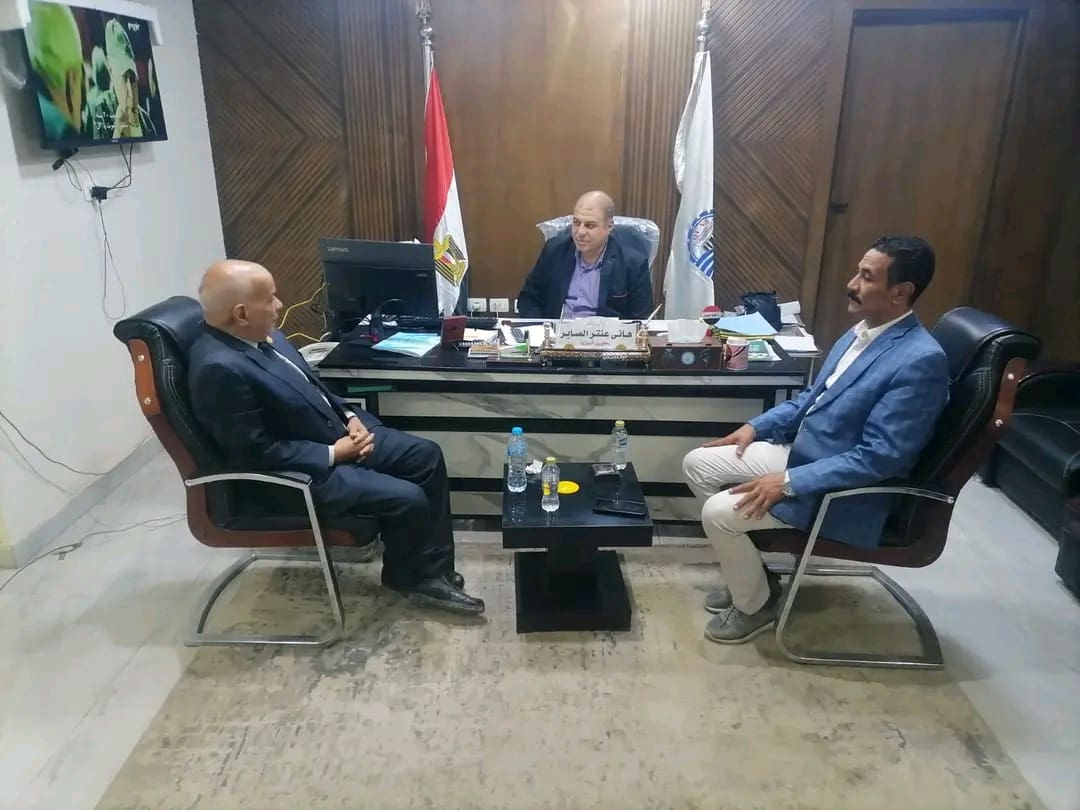 1762420586732 الجامعات تعليم قنا يستقبل لجنة "التعليم أولاً" لتقييم مسابقة «مدارس مصر» لاختيار أفضل مدارس اللغات موقع في الجامعة
