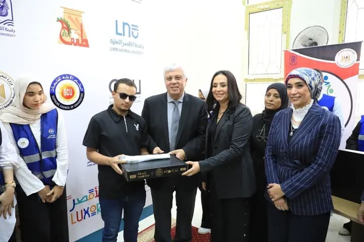 1762700547007 جامعة المنصورة الجديدة وزيرا التعليم العالي والتضامن يتفقدان جامعة الأقصر الأهلية ويشيدان بدورها في تنمية الصعيد موقع في الجامعة