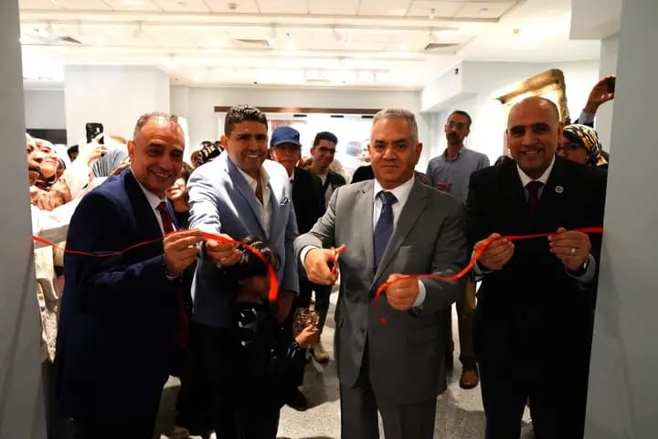 1762704873070 فني انطلاق أول معرض فني بمتحف جامعة عين شمس لدعم الهوية الثقافية والإبداع الطلابي موقع في الجامعة