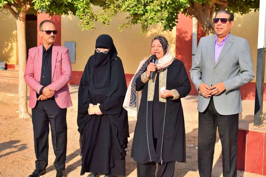 1762949566410 المصريين مدير تعليم جنوب سيناء يكرم الفائزة بالمركز التاسع جمهوريًا في مسابقة "الطفل الموهوب" موقع في الجامعة