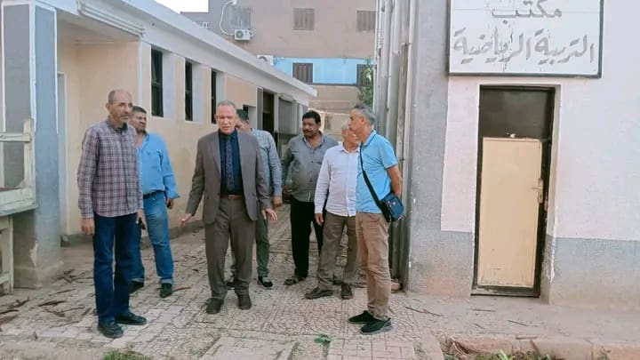 1763048580234 مدير وكيل تعليم أسيوط يشرف على تطوير مدرسة التربية الفكرية ويثمن دعم المحافظ موقع في الجامعة