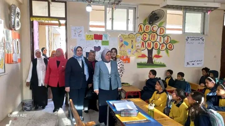 1763308331139 طالب في جولة ميدانية مكثفة.. وكيل تعليم الجيزة توجه رسائل صارمة داخل مدارس أكتوبر موقع في الجامعة