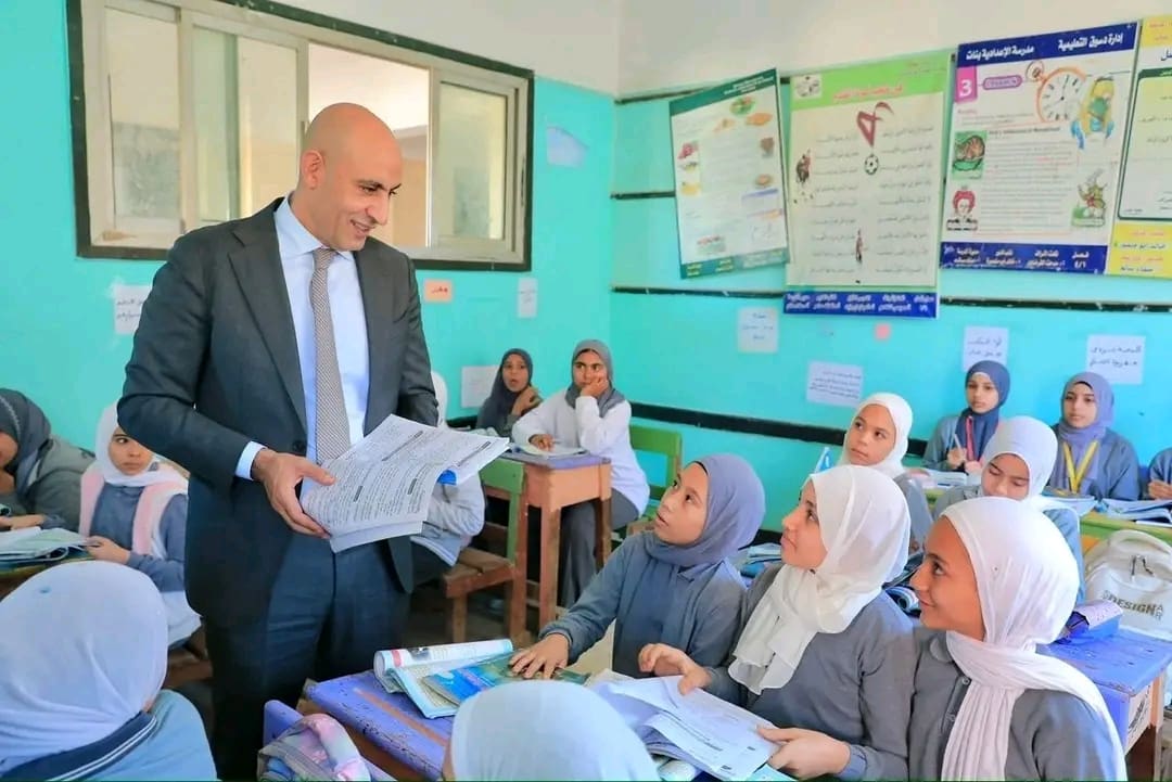 1763376867720 طلاب وزير التعليم يختتم جولته بالتحاور مع طلاب كفر الشيخ حول طموحاتهم المستقبلية موقع في الجامعة
