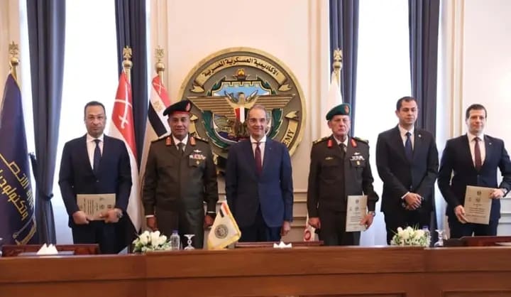 1763500243587 صندوق تعاون ثلاثي بين الاتصالات والأكاديمية العسكرية وصندوق تحيا مصر لتأهيل 30,095 شاب بالمهارات الرقمية خلال 3 سنوات موقع في الجامعة