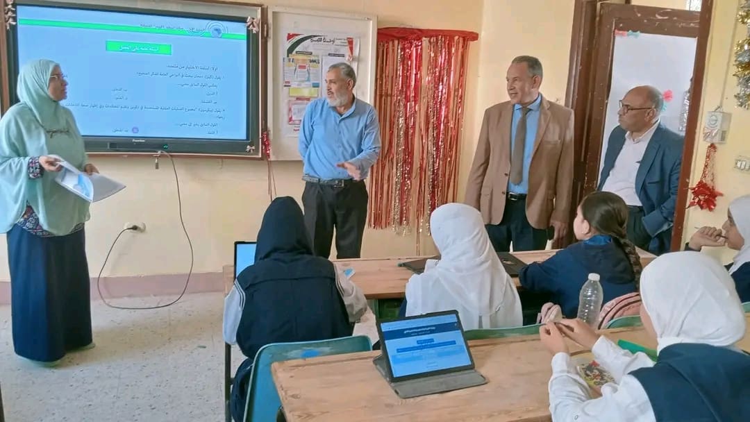 1763899567976 الإعدادية جولة مفاجئة لمدير تعليم أسيوط بادارتى صدفا وأبوتيج لمتابعة تطبيق البرامج العلاجية للطلاب موقع في الجامعة
