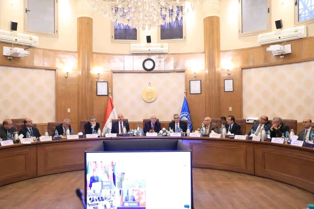 1764403027782 المالية وزير التعليم العالي: أنشطة جديدة لتعزيز الانتماء وتوعية طلاب الجامعات موقع في الجامعة