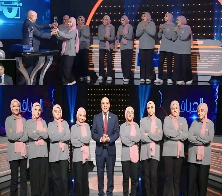 1764527949491 وزارة محافظ دمياط يكرم طالبات مدرسة اللوزي بعد تألقهن في برنامج العباقرة موقع في الجامعة