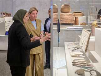 2803597 0 المتحف القومي للحضارة وزيرة الثقافة الروسية تزور المتحف القومي للحضارة والكنيسة المعلقة بحي الفسطاط موقع في الجامعة