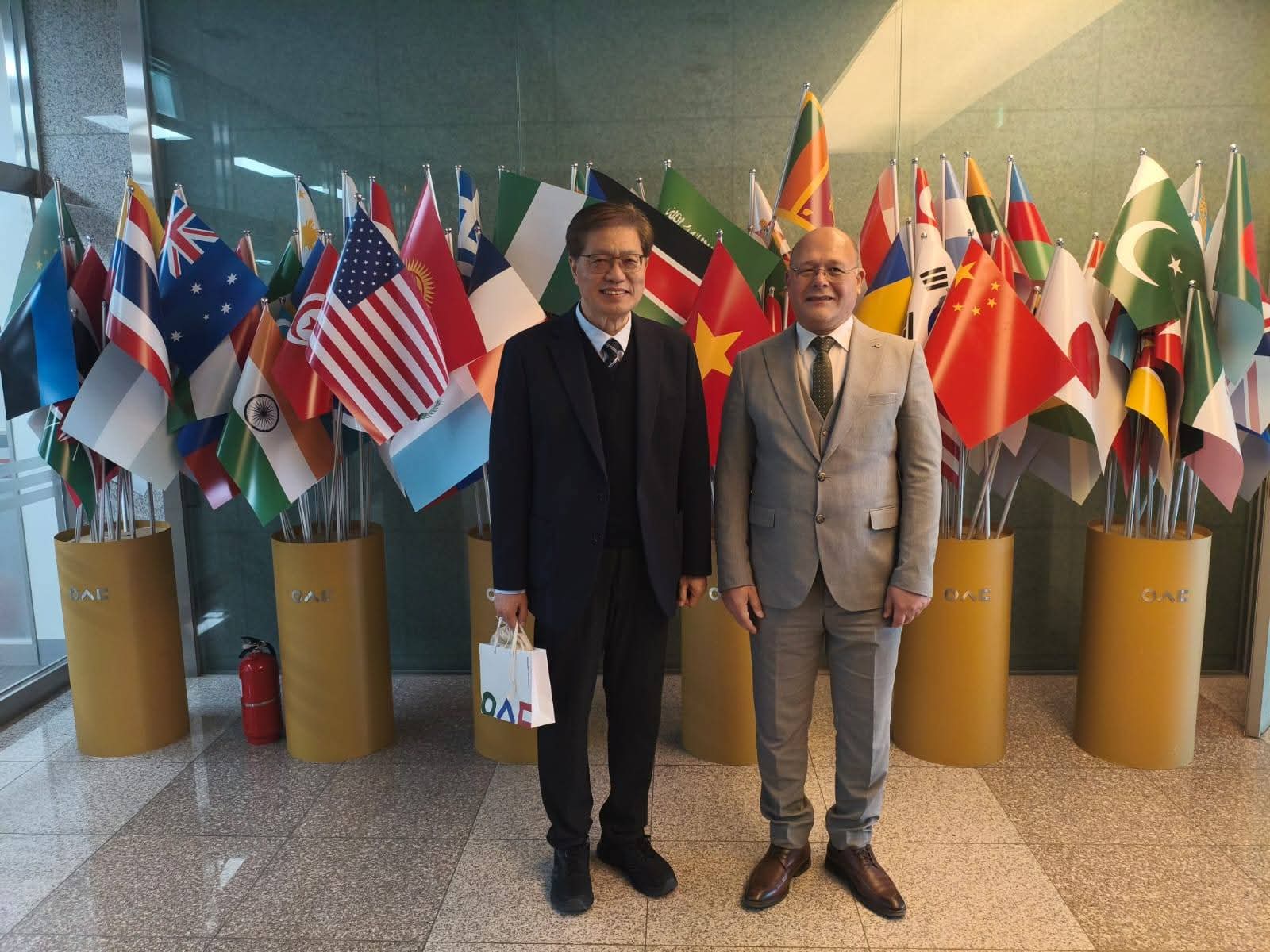 FB IMG 1762344385737 سوهاج النعماني: جامعة سوهاج تبحث تأسيس فرع لجامعة Woosong لتعزيز الشراكات الأكاديمية الدولية موقع في الجامعة