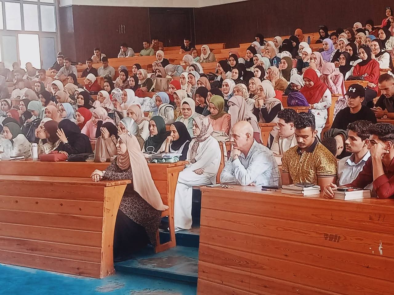 FB IMG 1762616859668 سامح جامعة كفر الشيخ تنظم ندوة توعوية بعنوان "خطورة التنمر وتأثيره على الفرد والمجتمع" بكلية الحقوق موقع في الجامعة