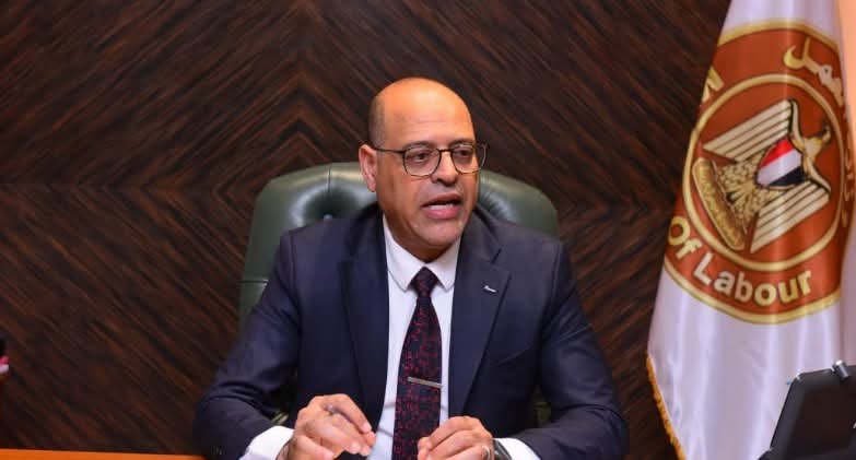 FB IMG 1762702099884 منح اجتياز 200 شاب وفتاة اختبارات القبول لمنح التدريب المجانية بمعهد الساليزيان الإيطالي موقع في الجامعة