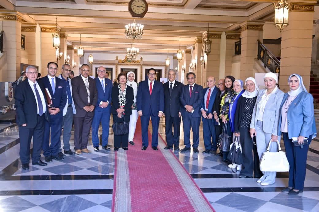 FB IMG 1762930662561 المتحف جامعة القاهرة تحتفل بـ"عام المتحف المصري الكبير" بمحاضرة تاريخية للدكتور أحمد غنيم لتعزيز الهوية الوطنية موقع في الجامعة