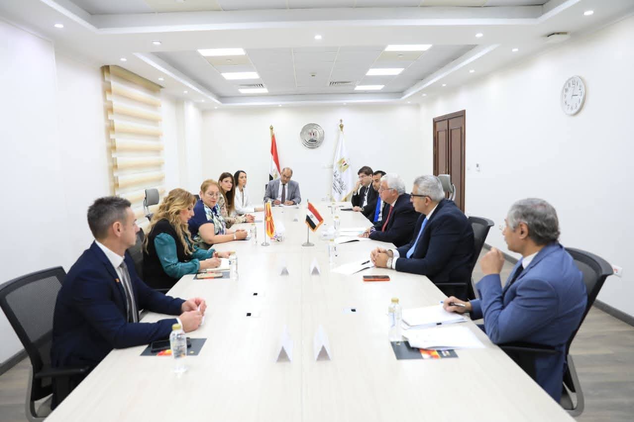 FB IMG 1763281166478 مدرسة مصر ومقدونيا الشمالية يبحثان تعزيز التعاون الأكاديمي والبحثي موقع في الجامعة