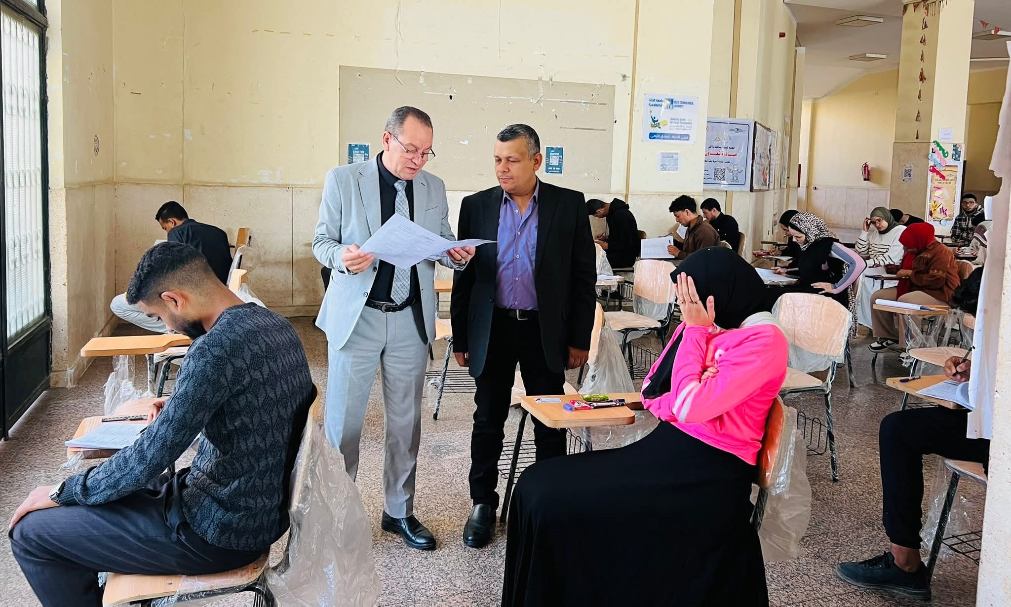 FB IMG 1763574743687 جامعة الدلتا التكنولوجية جولة تفقدية لرئيس جامعة الدلتا التكنولوجية لمتابعة اختبارات الميدتيرم موقع في الجامعة